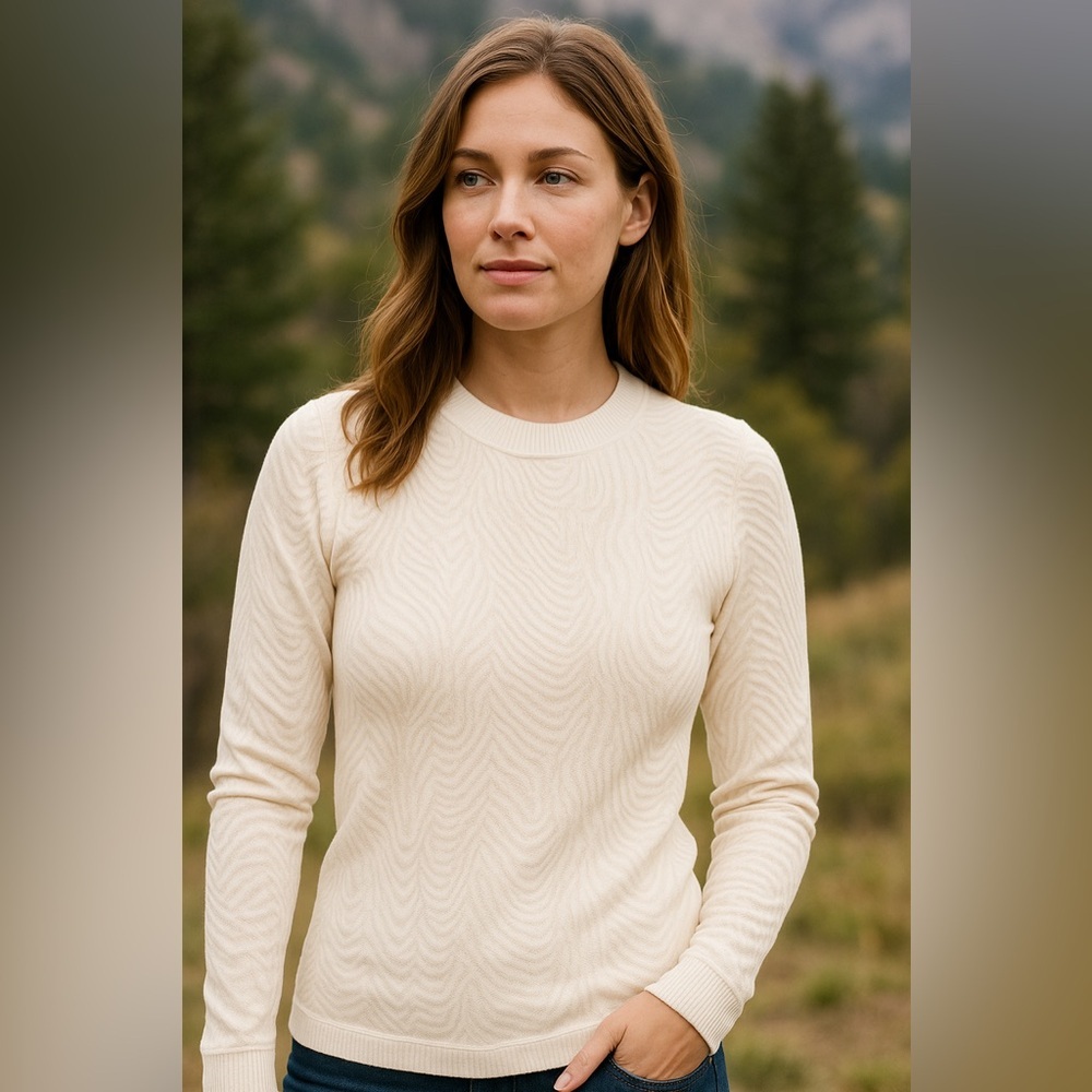 Spanx Women’s NEW Seamless Swirl Top Size XL Textured Base Layer Long Sleeve